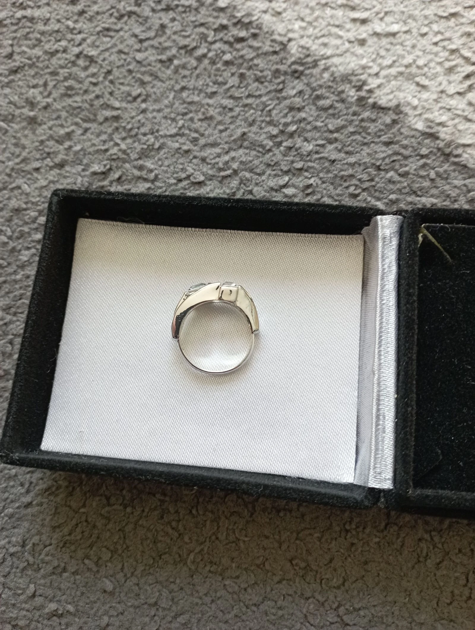 Anillo y colgante de bisutería – photo 5